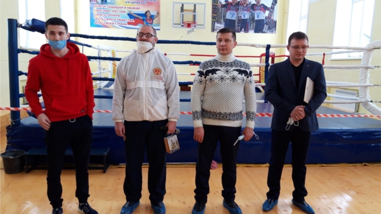 Традиционная матчевая встреча спортивных школ Чувашской Республики по боксу «Новогодний ринг»!