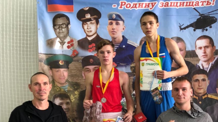 Кондратьев Тахир - победитель Всероссийских соревнований по боксу !
