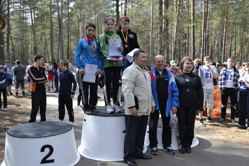 Сборная команда Канаша - третий призер весеннего чемпионата и первенства Чувашской Республики по легкоатлетическому кроссу среди городов республики. 